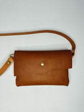 Load image into Gallery viewer, Hip bag - Cedar
