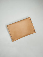 Load image into Gallery viewer, Vegetable Tanned Pouch - Plain